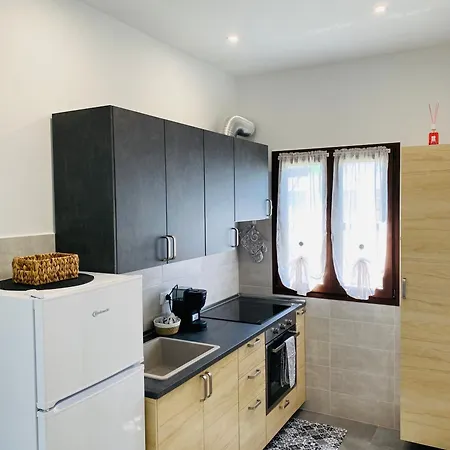 דירה Casetta Erimar *